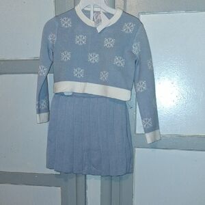 Tahari 2 Piece Set  Sweater & Skirt